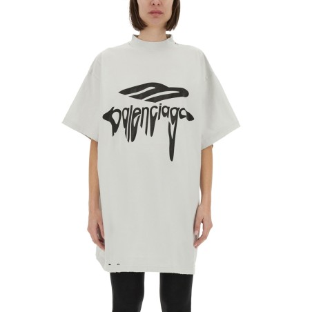 OVERSIZE T-SHIRT