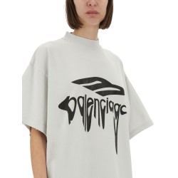 OVERSIZE T-SHIRT
