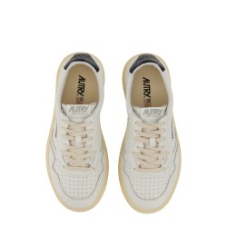 "MEDALIST LOW" SNEAKER