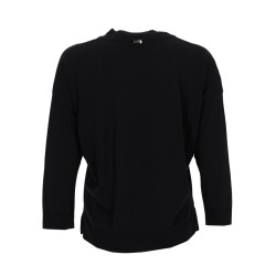 V-NECK T-SHIRT