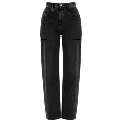 JEANS CON DETTAGLIO CUT OUT