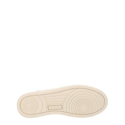 "MEDALIST LOW" SNEAKER