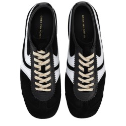 SUEDE SNEAKER