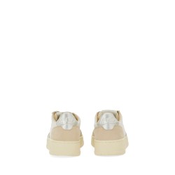 "MEDALIST LOW" SNEAKER
