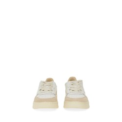 "MEDALIST LOW" SNEAKER