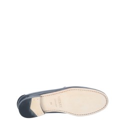 MOCCASIN WITH CUT-OUT DETAIL