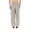 PANTALONE CARGO CON PATCH LOGO