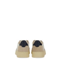 "MEDALIST" LOW SNEAKER
