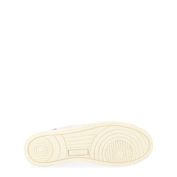 "MEDALIST LOW" SNEAKER