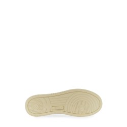 "MEDALIST LOW" SNEAKER