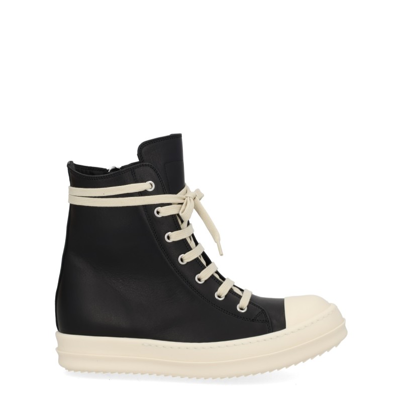 LEATHER SNEAKER