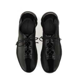 "KLOVE" SNEAKER