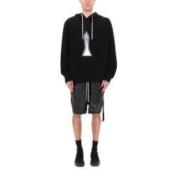 FELPA CON CAPPUCCIO OVERSIZE