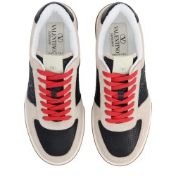 SNEAKER WITH LOGO