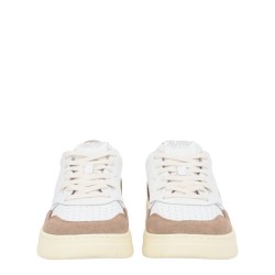 "MEDALIST LOW" SNEAKER