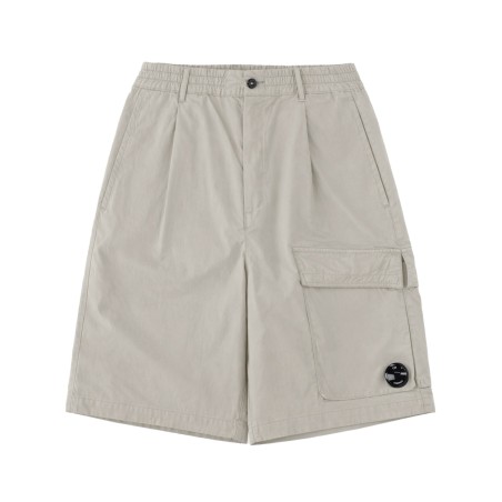 SHORTS CARGO CON PATCH LOGO