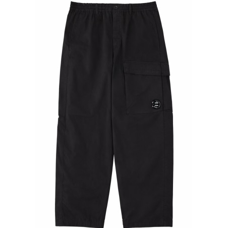 PANTALONE CARGO CON PATCH LOGO