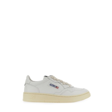 "MEDALIST LOW" SNEAKER