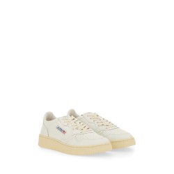 "MEDALIST LOW" SNEAKER