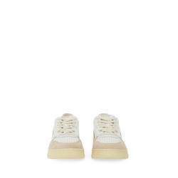 "MEDALIST LOW" SNEAKER