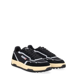 "WILDPACE LOW" SNEAKER