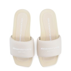 SLIP-ON SLIPPER