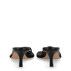 HEELED SHOE