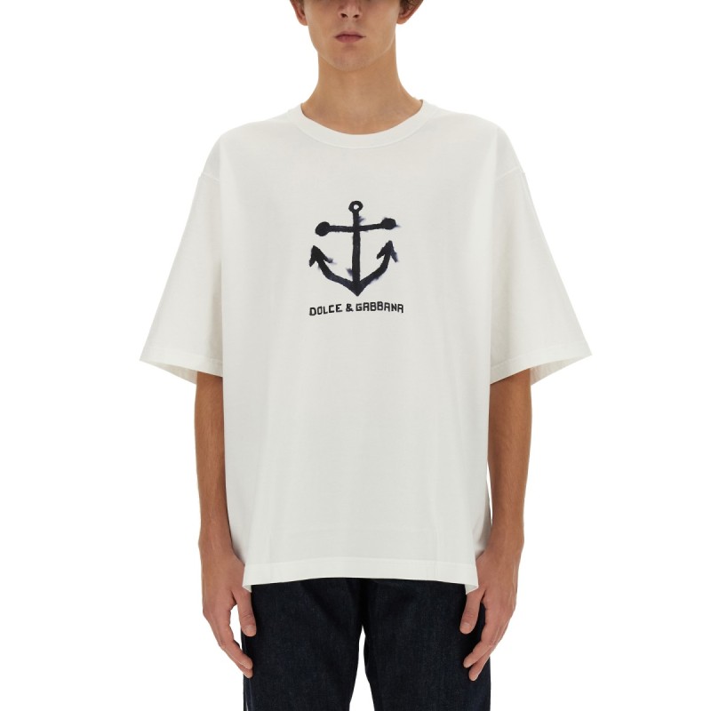T-SHIRT WITH LOGO