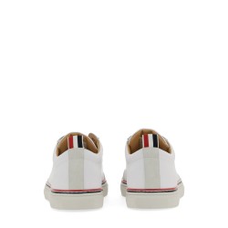 LOW-TOP LEATHER SNEAKER