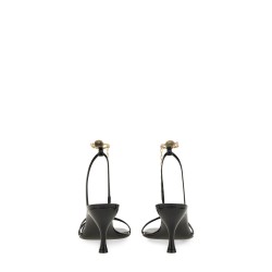 SANDAL WITH CHAIN