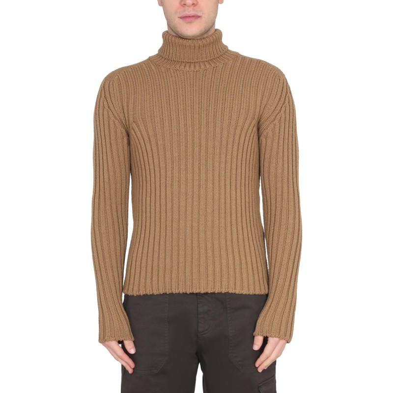TURTLENECK SWEATER