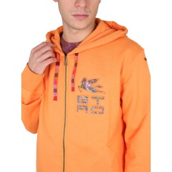 ZIP SWEATSHIRT.