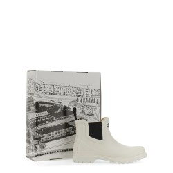 RUBBER BOOT