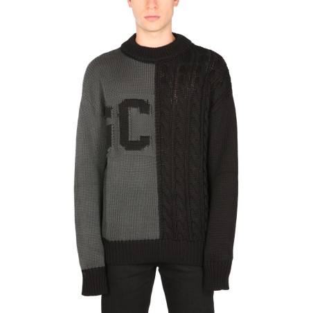 SWEATER WITH LOGO INLAY