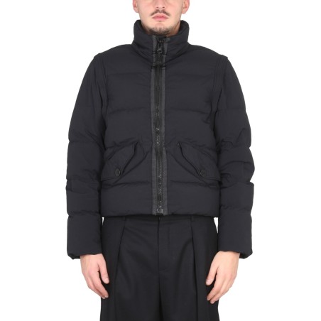 DOWN JACKET WITH REMOVABLE SLEEVES