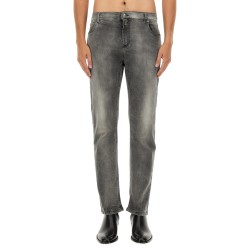 REGULAR FIT JEANS