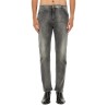 REGULAR FIT JEANS