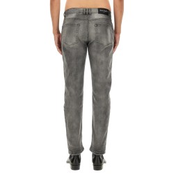 REGULAR FIT JEANS