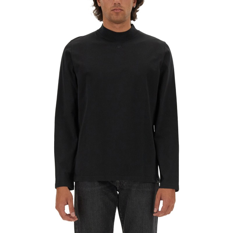 T-SHIRT WITH LOGO