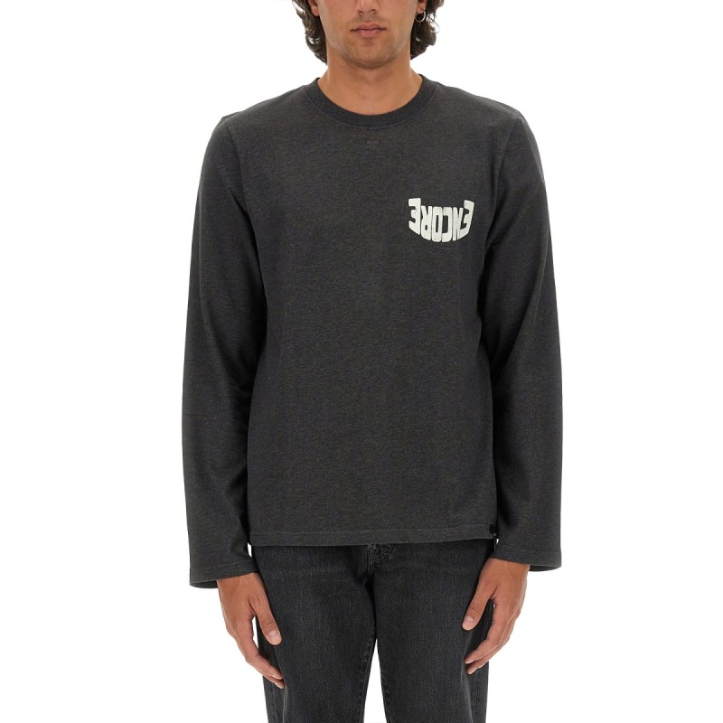 T-SHIRT WITH LOGO