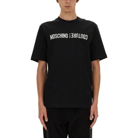 T-SHIRT WITH LOGO