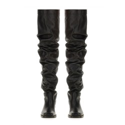 BOOT "LOVED ONES"