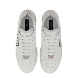 SNEAKER WITH LOGO
