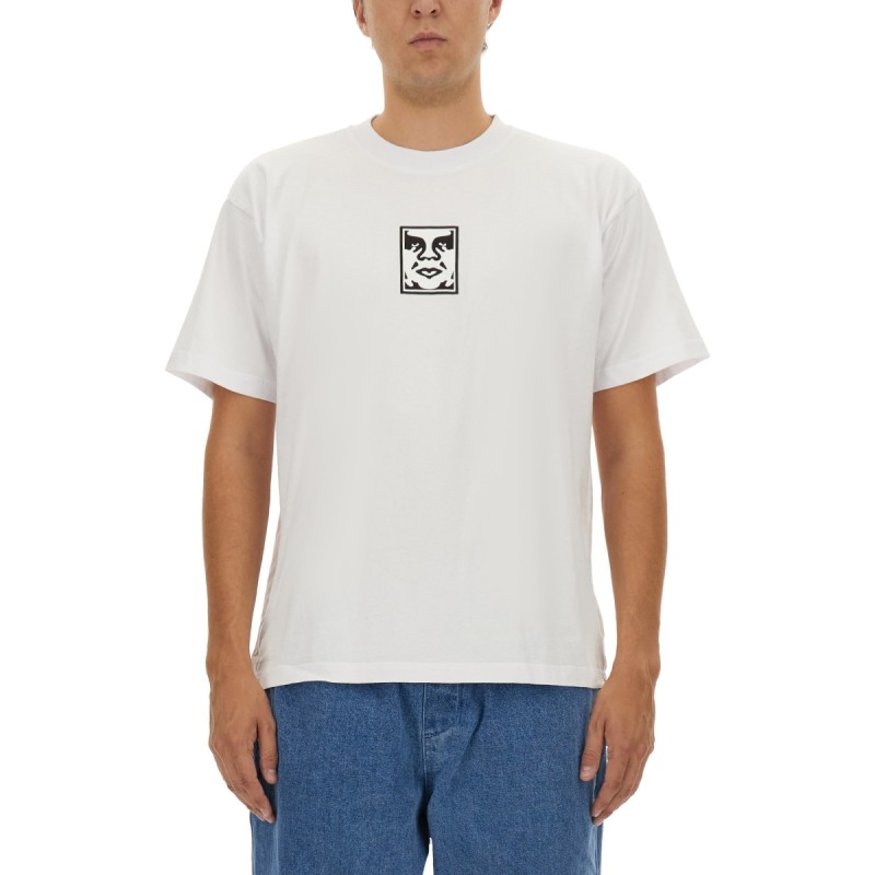 T-SHIRT WITH LOGO