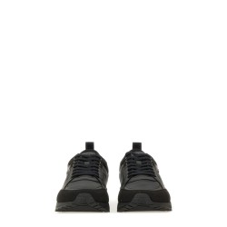 SNEAKER WITH LOGO