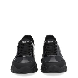 "NEW TRAIL" SNEAKER