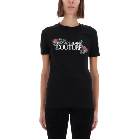 T-SHIRT WITH LOGO