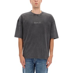T-SHIRT WITH LOGO