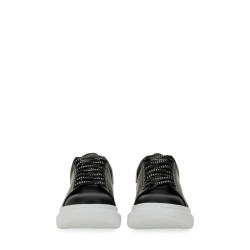 OVERSIZED SNEAKER