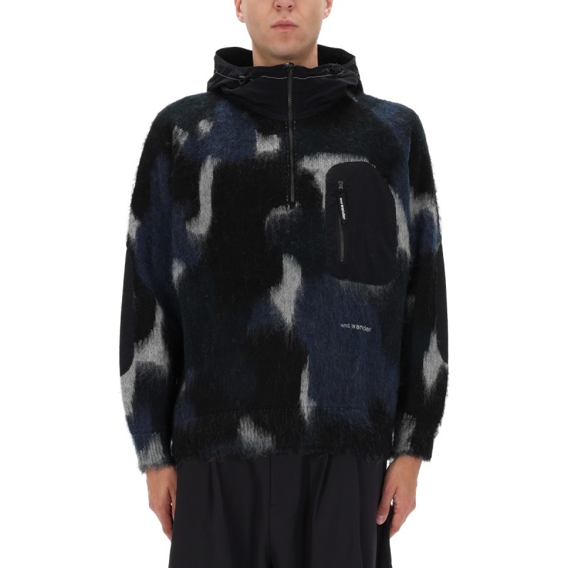 ZIPPER HOODED SWEATER